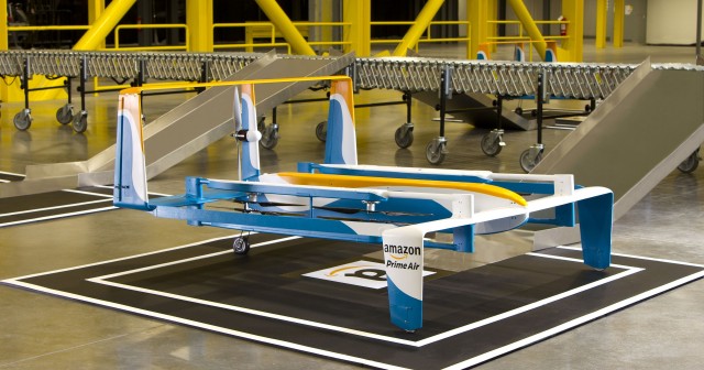 Amazon представила новый концепт складского дрона
